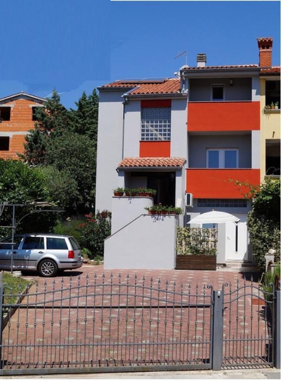 Apartments Veda Pula Exterior photo